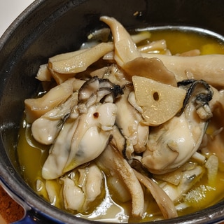 ストウブDe〜牡蠣と舞茸のオイル煮